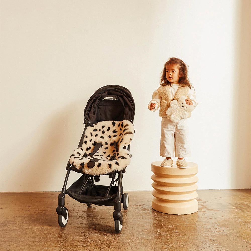 Binibamba Buggy Snuggler Schapenvacht - Leopard Peanut Binibamba