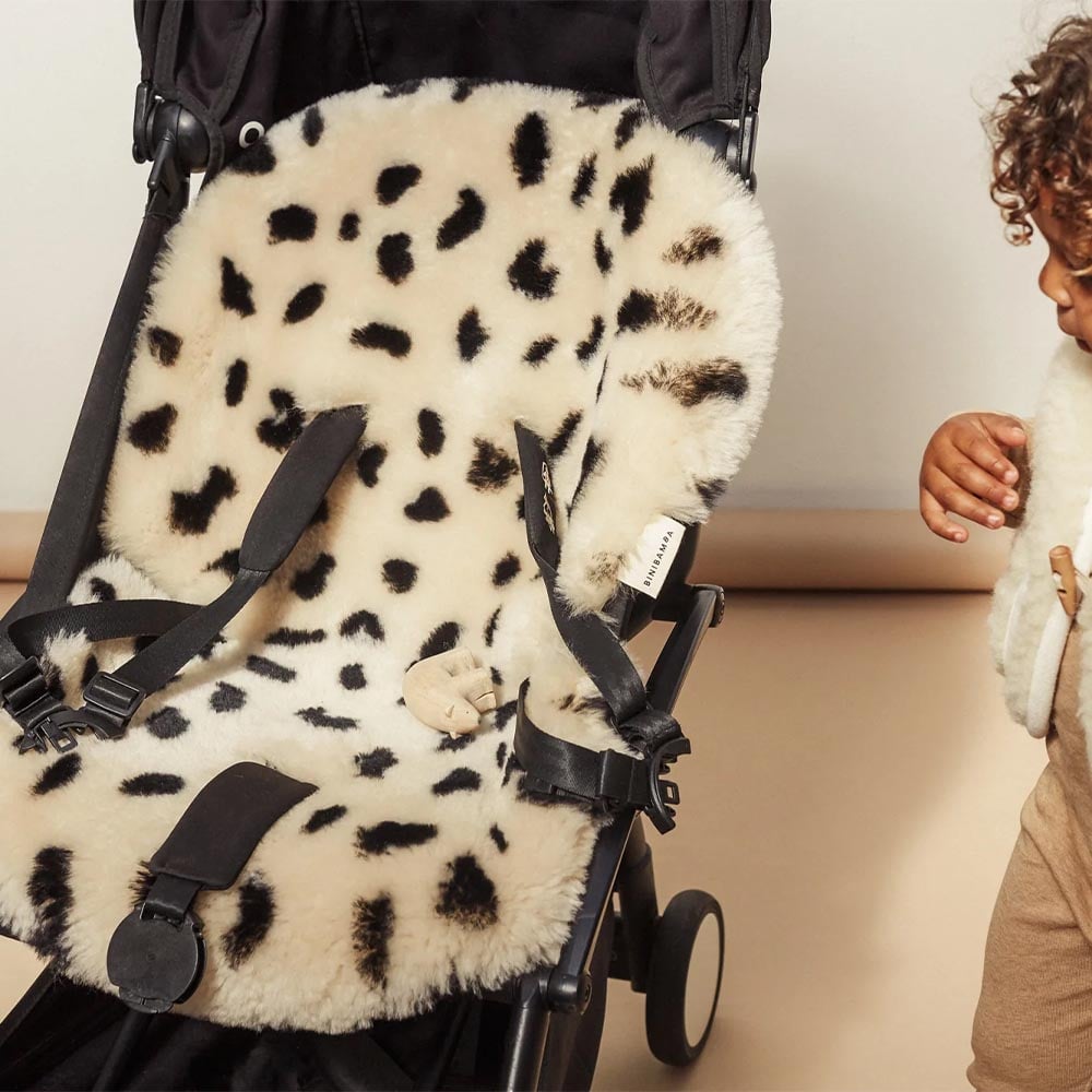Binibamba Buggy Snuggler Schapenvacht - Leopard Peanut Binibamba
