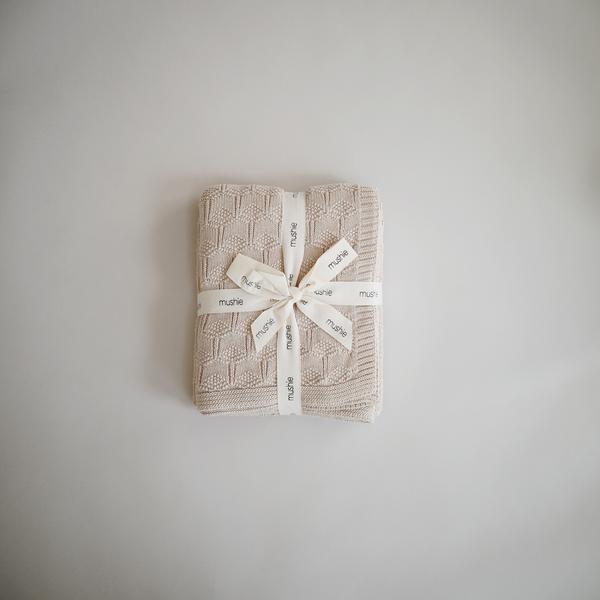 1BLANKETS-27_600x