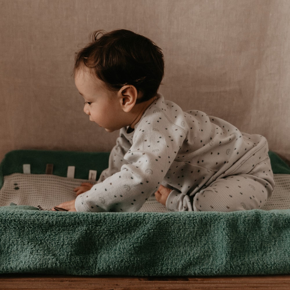 Snoozebaby Aankleedkussenhoes - Smokey Green2-min