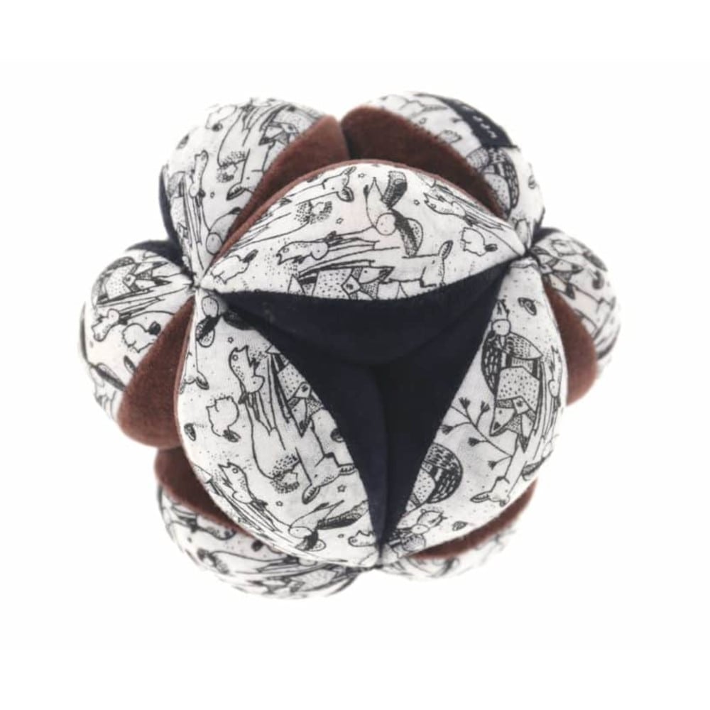 Wee Gallery Organic Sensory Clutch Ball - Woodland-min