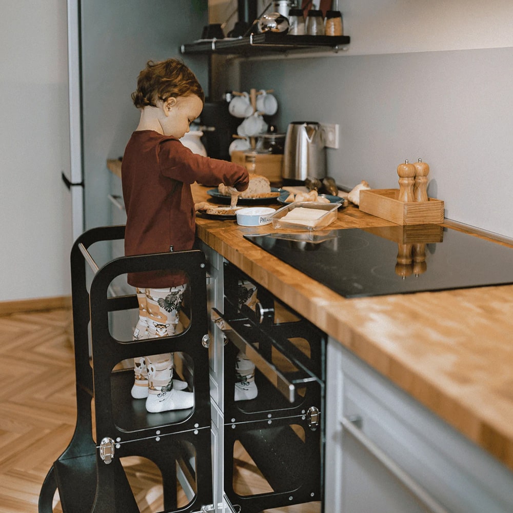 ette tete-learning-tower-step'n-sit-zilver-zwart-1-min