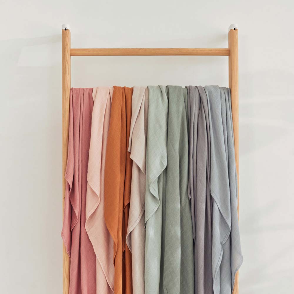 jollein-hydrofiele-multidoek-bamboe-115x115cm-2-stuks-pale-pink-6-min