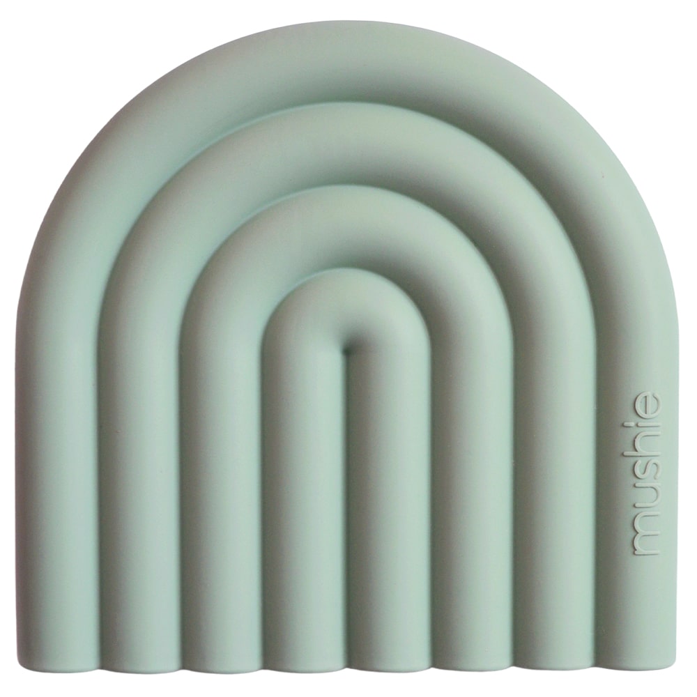 mushie-bijtring-rainbow-cambridge-blue-min