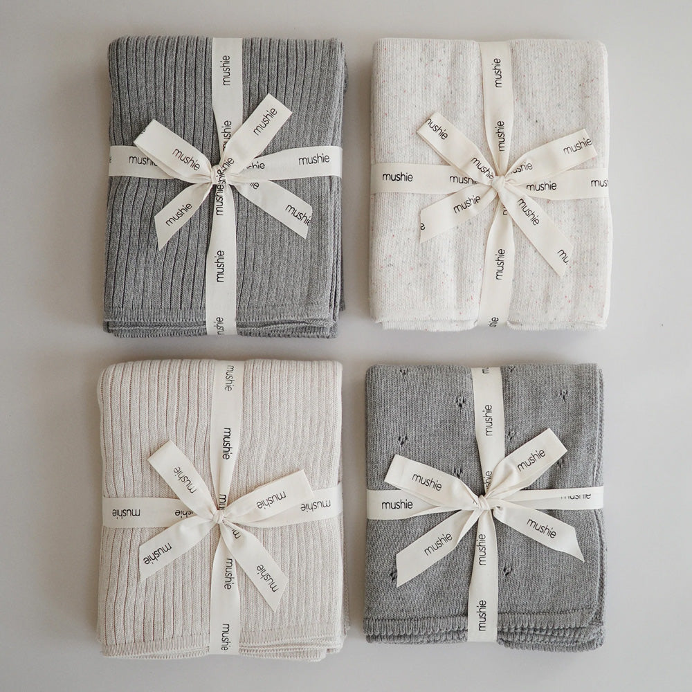 mushie-gebreide-deken-pointelle-80x100cm-gray-melange-4
