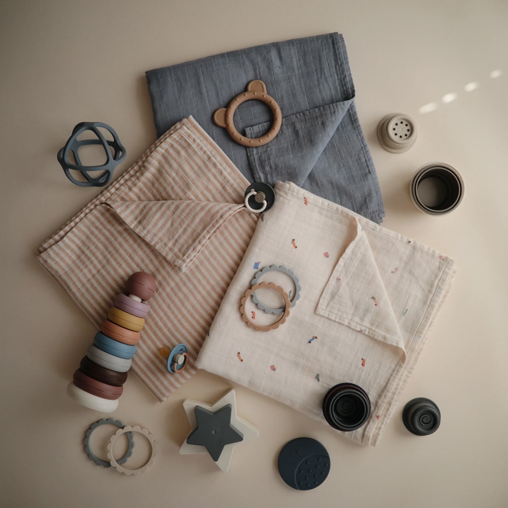 mushie-inbakerdoek-organic-cotton-120x120cm-tradewinds-3-min