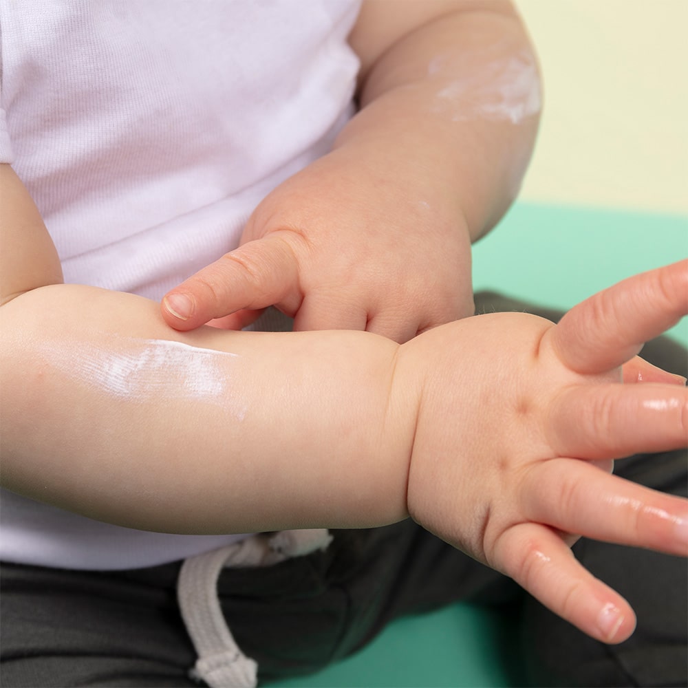 naif-zonnebrand-lotion-parfumvrij-baby-kids-spf50-200ml-3-min