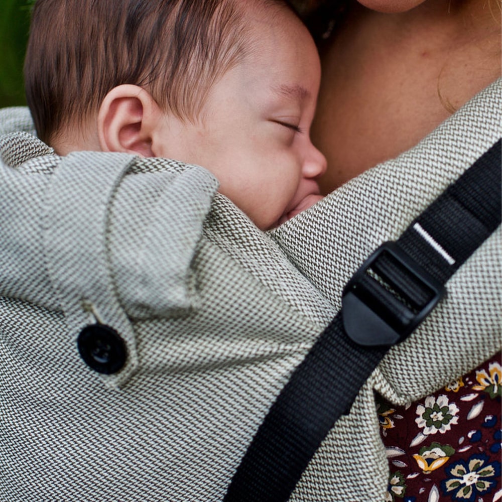 pure-baby-love-draagzak-click-en-go-olive-min