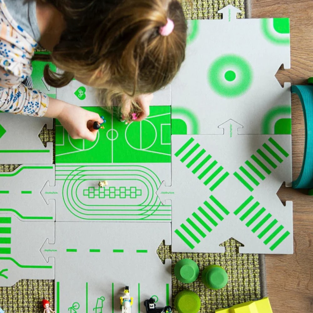 way-to-play-down-town-green-city-3-min