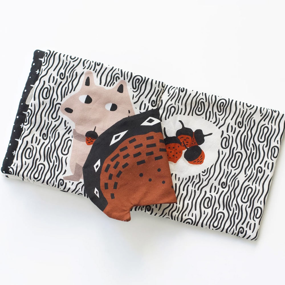 wee-gallery-knisperboekje-peekaboo-forest-4-min