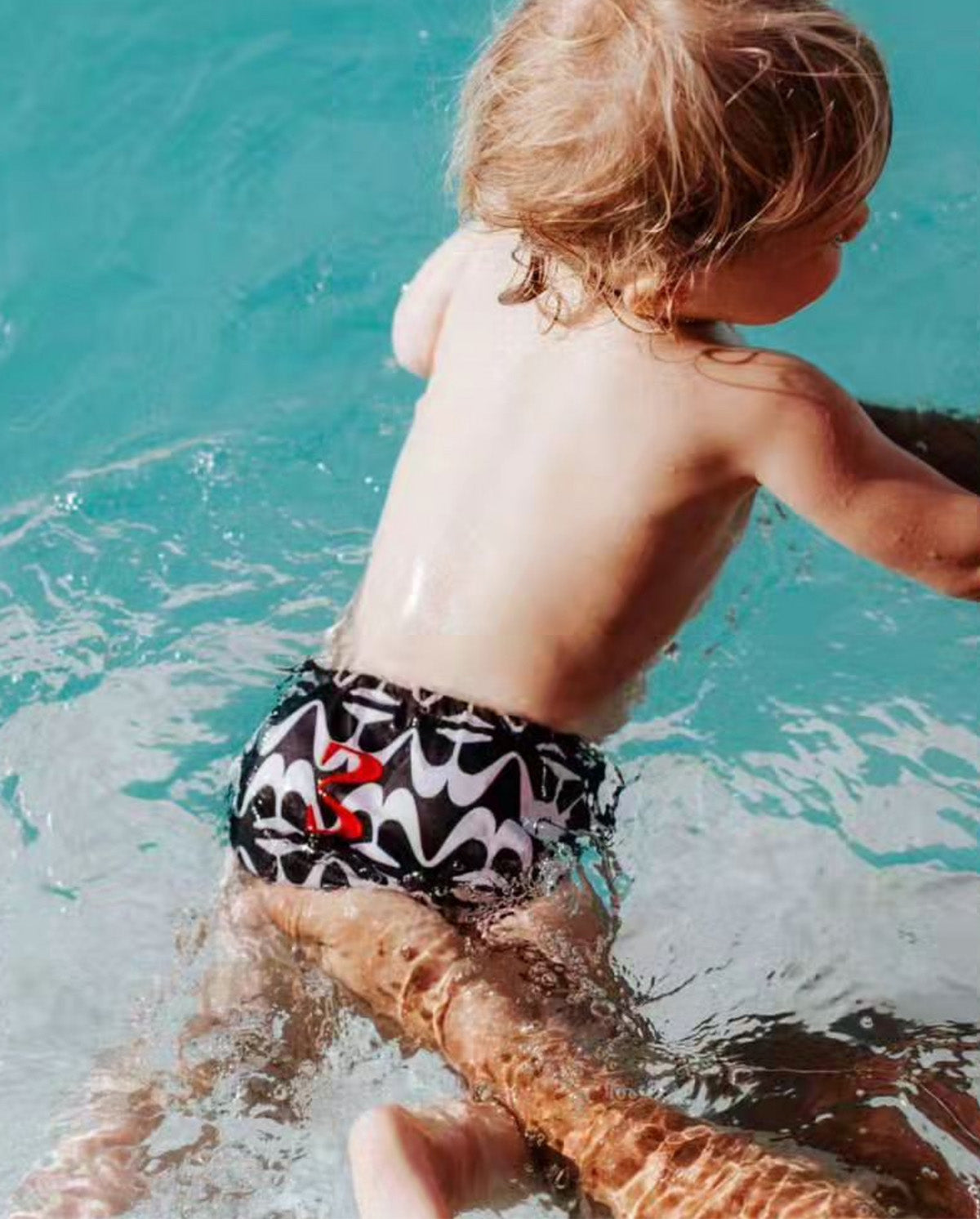 De Ultieme Gids voor Wasbare Zwemluiers: Essentiële Tips voor Onbezorgd Zwemplezier deze Zomer