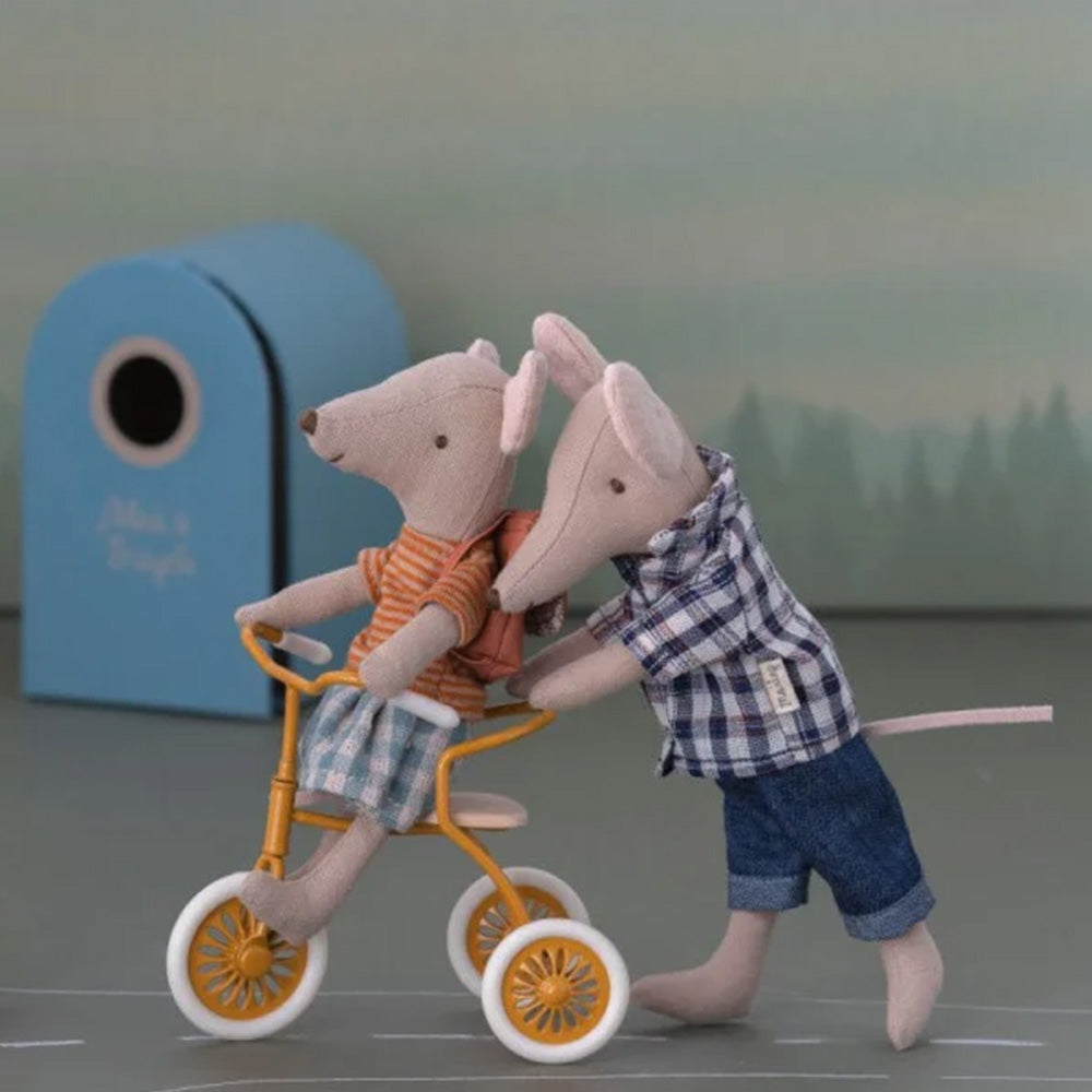 Maileg Tricycle Mouse, Big Sister with Bag - Old Pink