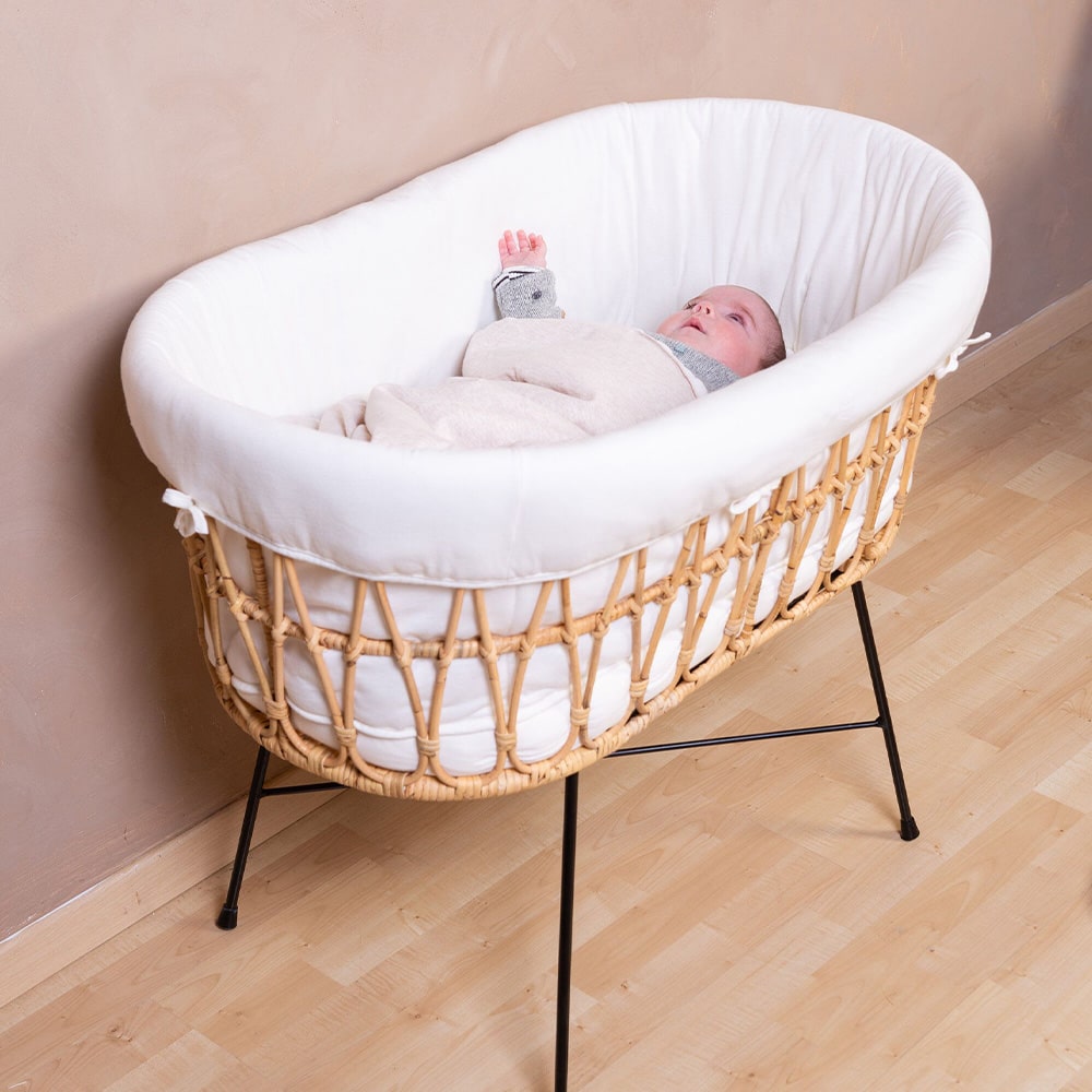 childhome-rotan-wieg-met-metalen-onderstel-7-min