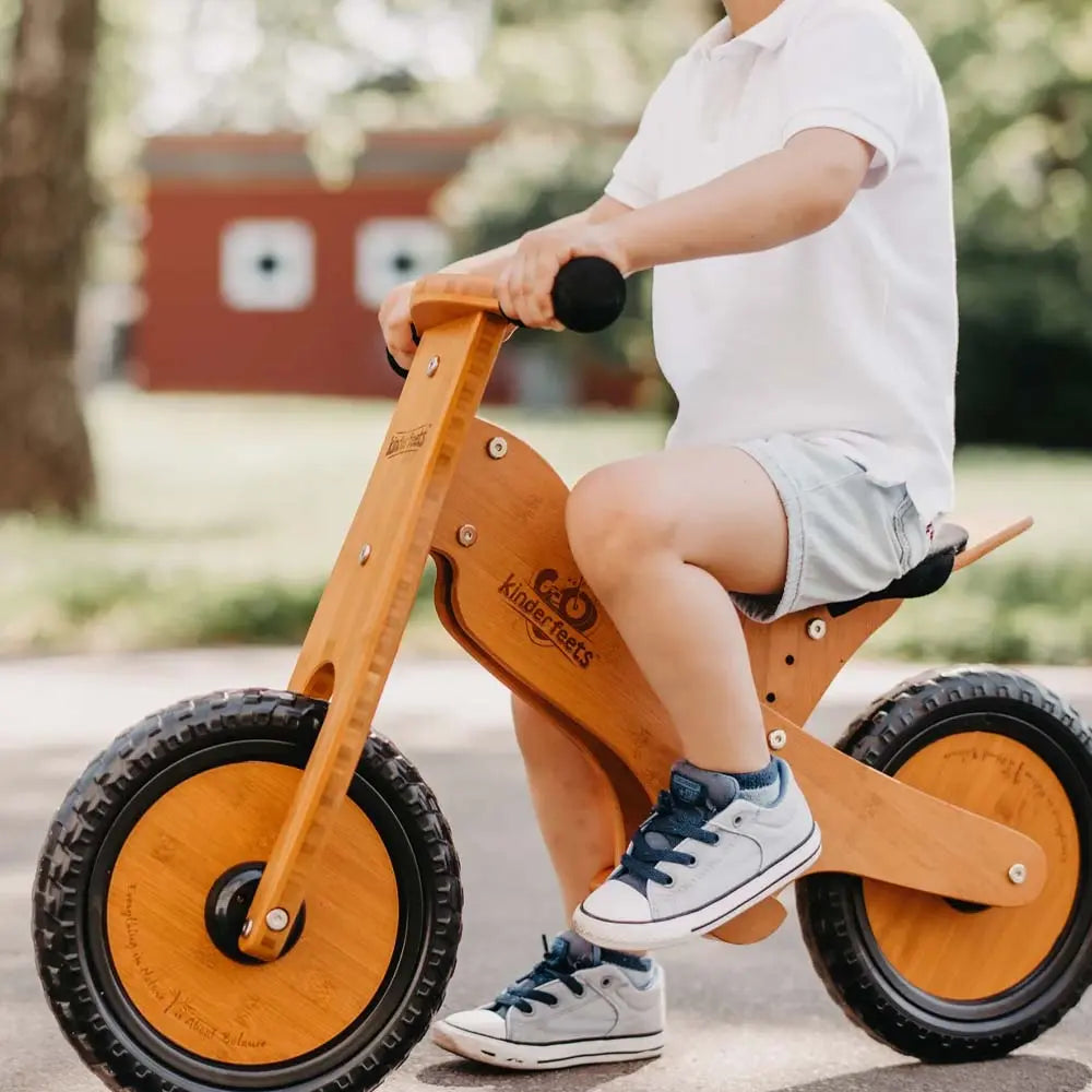 kinderfeets-houten-loopfiets-classic-bamboe-3-min