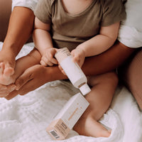 naif-baby-massage-olie-6