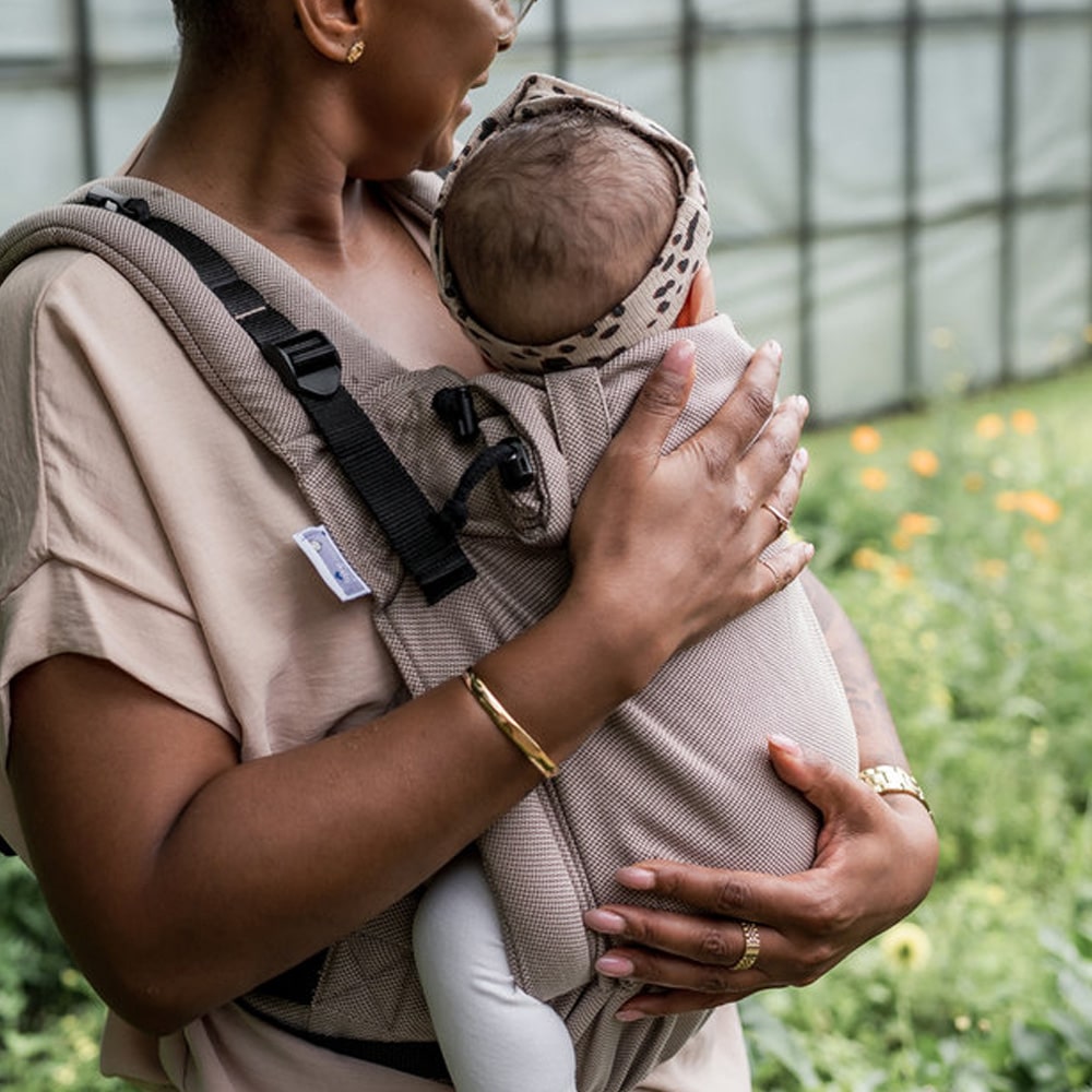 Pure Baby Love Draagzak Click en Go Essentials Brown Pure Baby Love