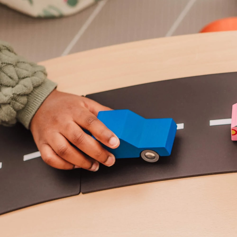 way-to-play-back-and-fourth-care-blauw-3-min