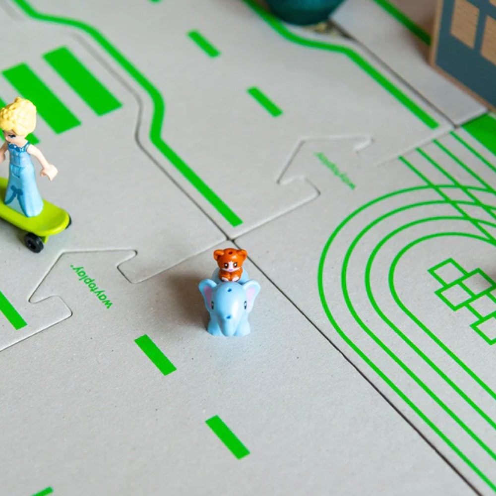 way-to-play-down-town-green-city-2-min